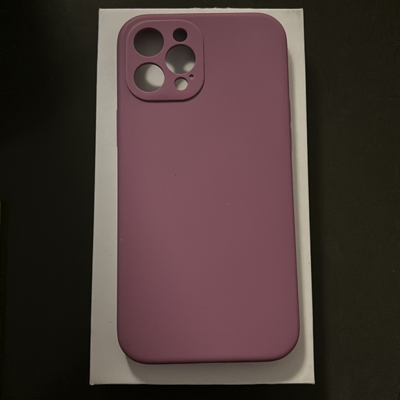 𝐢𝐏𝐡𝐨𝐧𝐞 𝟏𝟐 𝐏𝐫𝐨 𝐌𝐚𝐱 - Picture 6 of 11